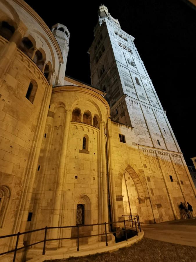 Modena Centro Junior Suite Exterior foto